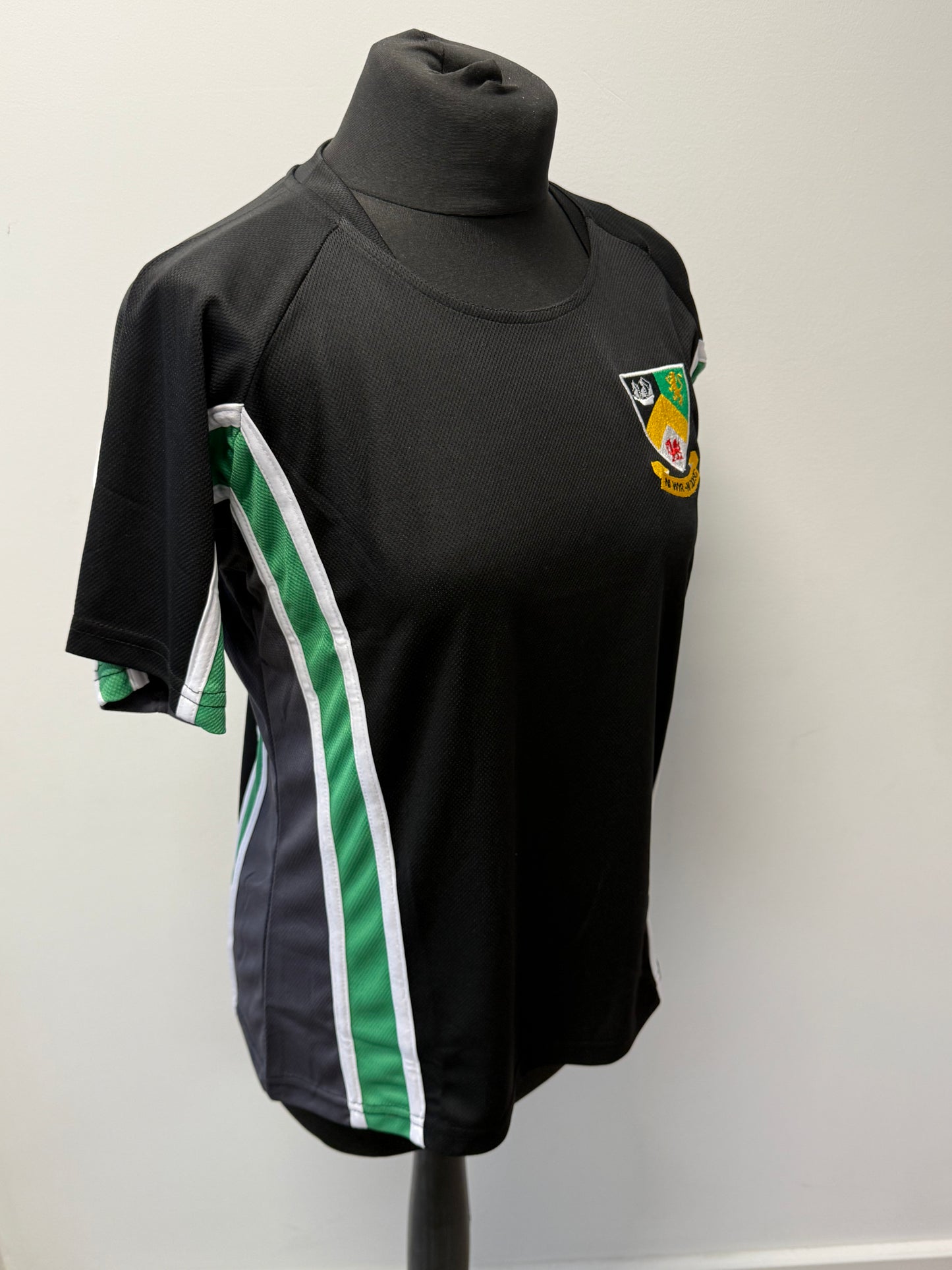 Ysgol Uwchradd Caergybi Gym top